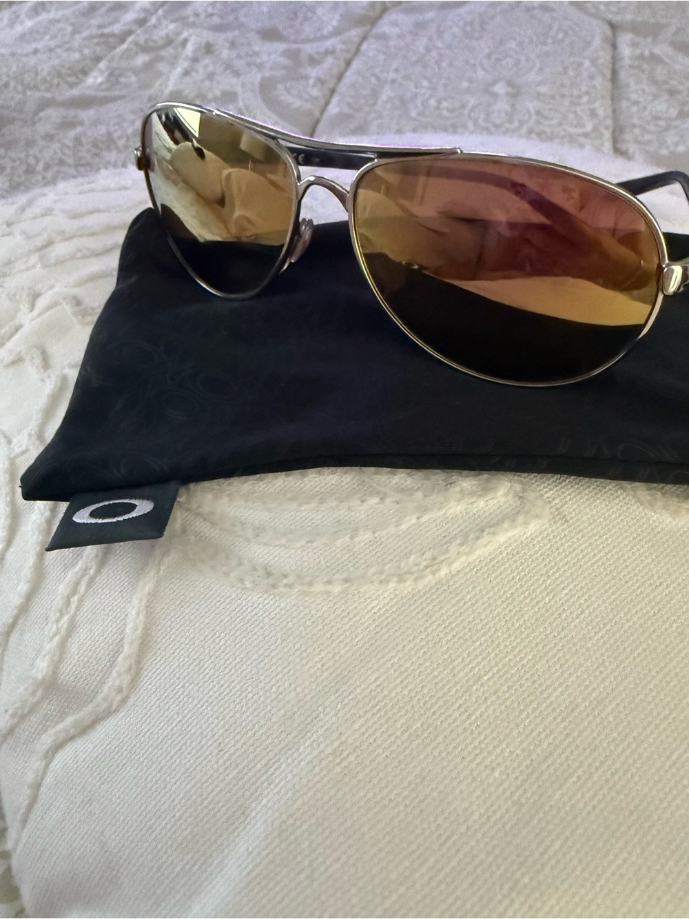 Oakley Men’s Aviator Sunglasses - Gold Frame with Amber/Brown Lenses